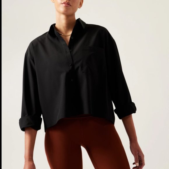 Athleta Tops - NWOT Athleta Cropped Stretch Tech Top Black Size SP